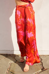 Ava Pant