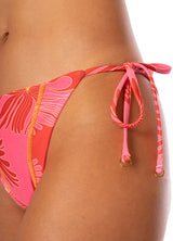 Water Blossom Shining Bottom