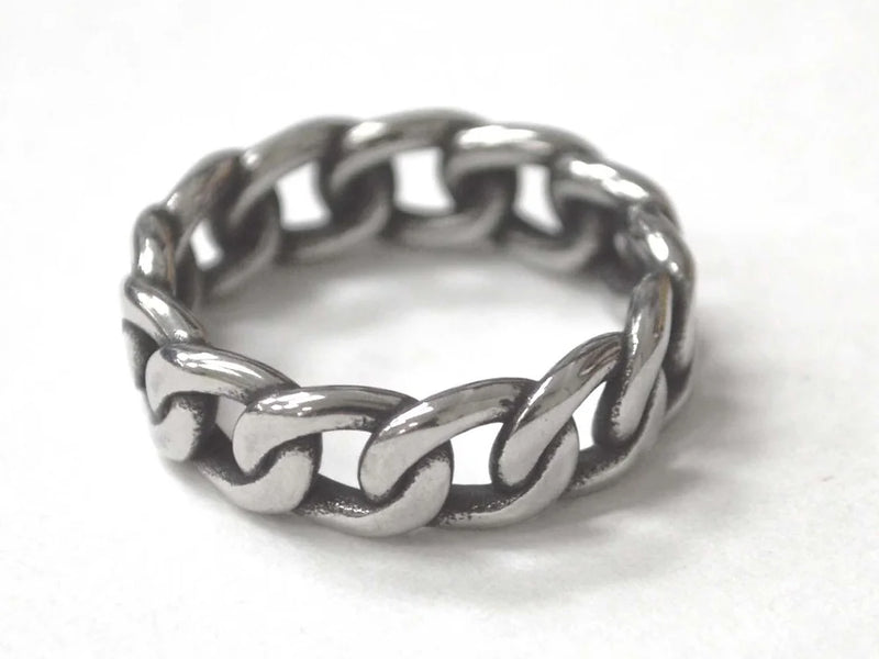 Curb Link Ring