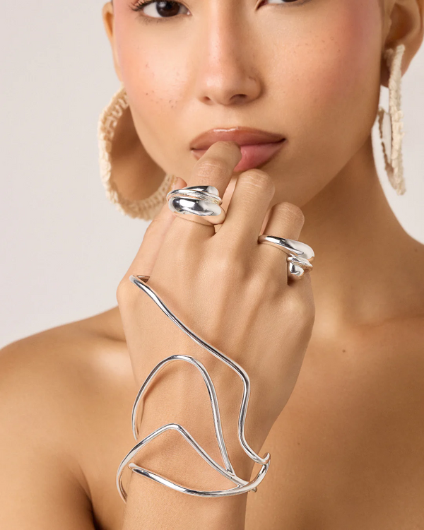 Miragem Hand Bracelet