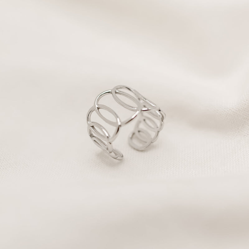 Intertwine Ring