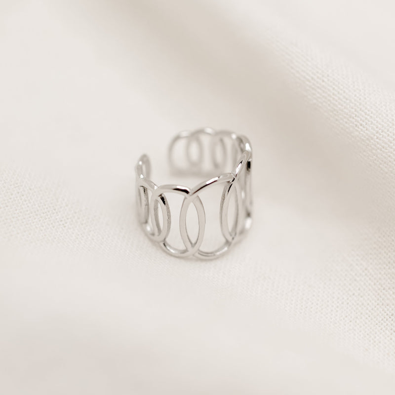 Intertwine Ring